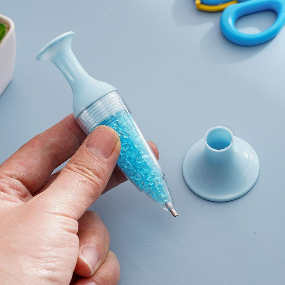 Embroidery Artwork - Penna a Forma di Vaso per
