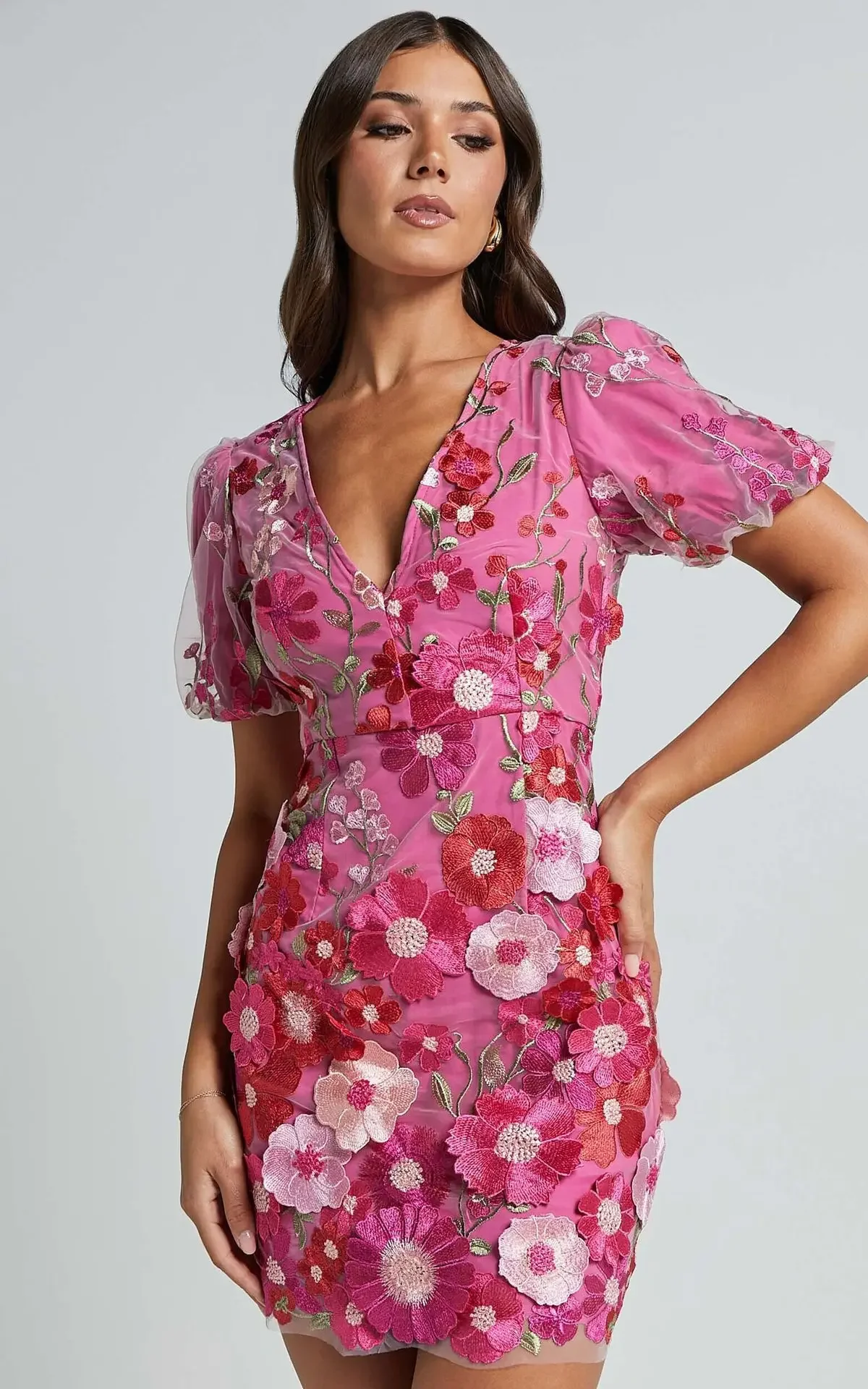 Embroidery Zara - Abito senza maniche a fiori con