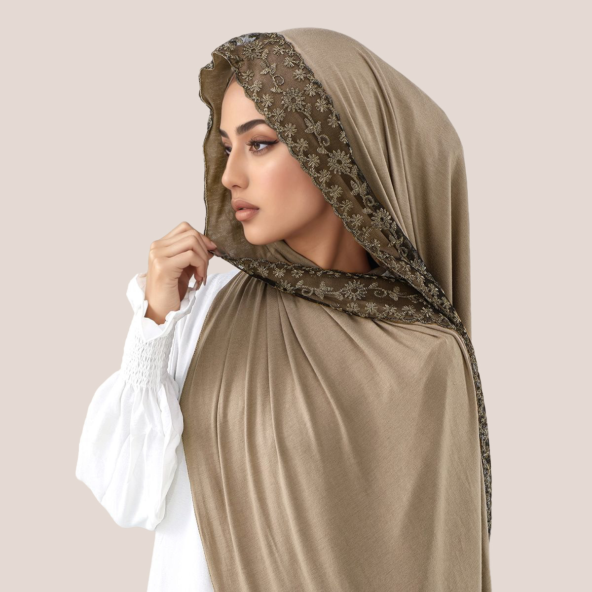 Maglia di cotone con ricamo in - Embroidery Jersey recensione e prezzo