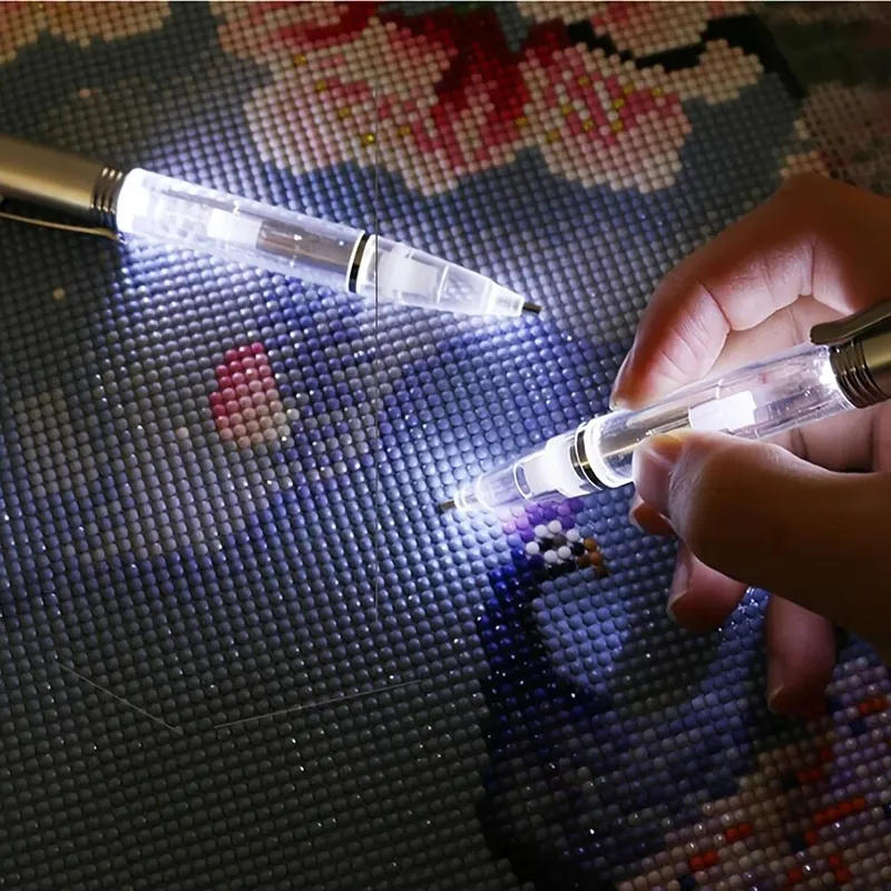 Penna LED per Diamond Painting - Embroidery Artwork recensione e prezzo